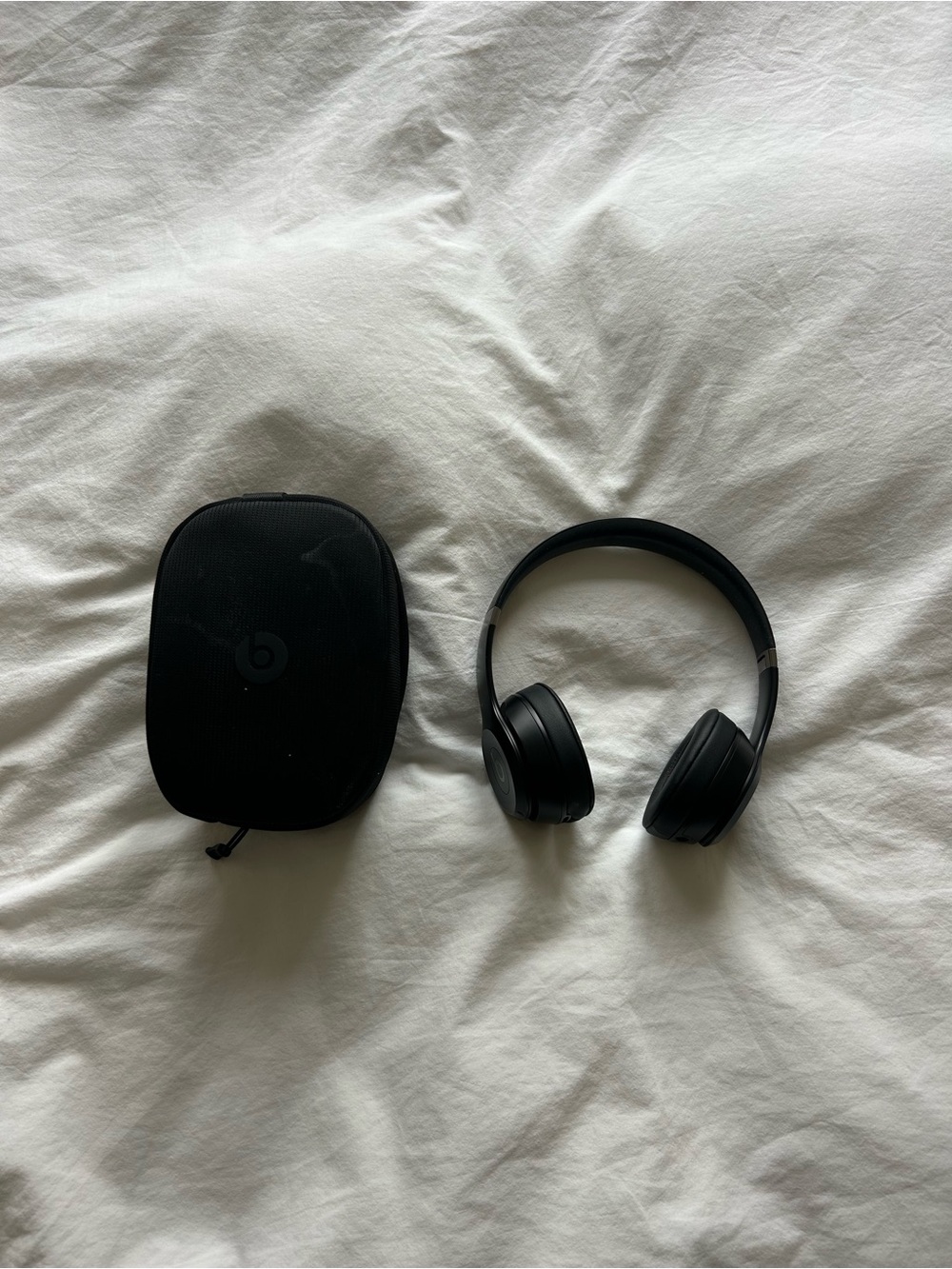 Beats Solo 4 Wireless Headphones in Black